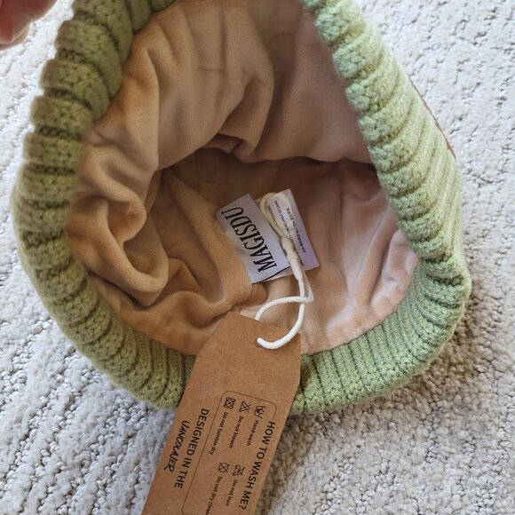 Women’s Lined Warm Beanie – Merino Wool – Light Green – Size M – NWT - Picture 3 of 10